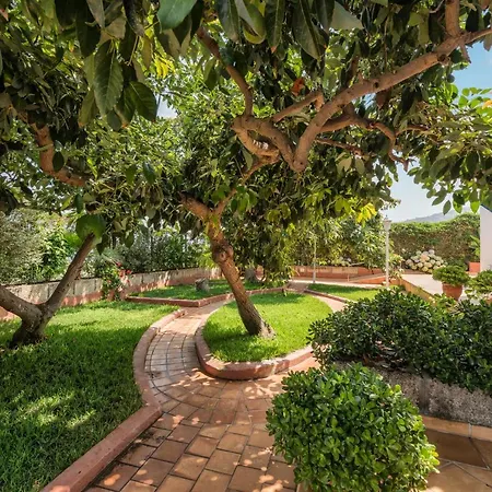 La Hacienda Grande *